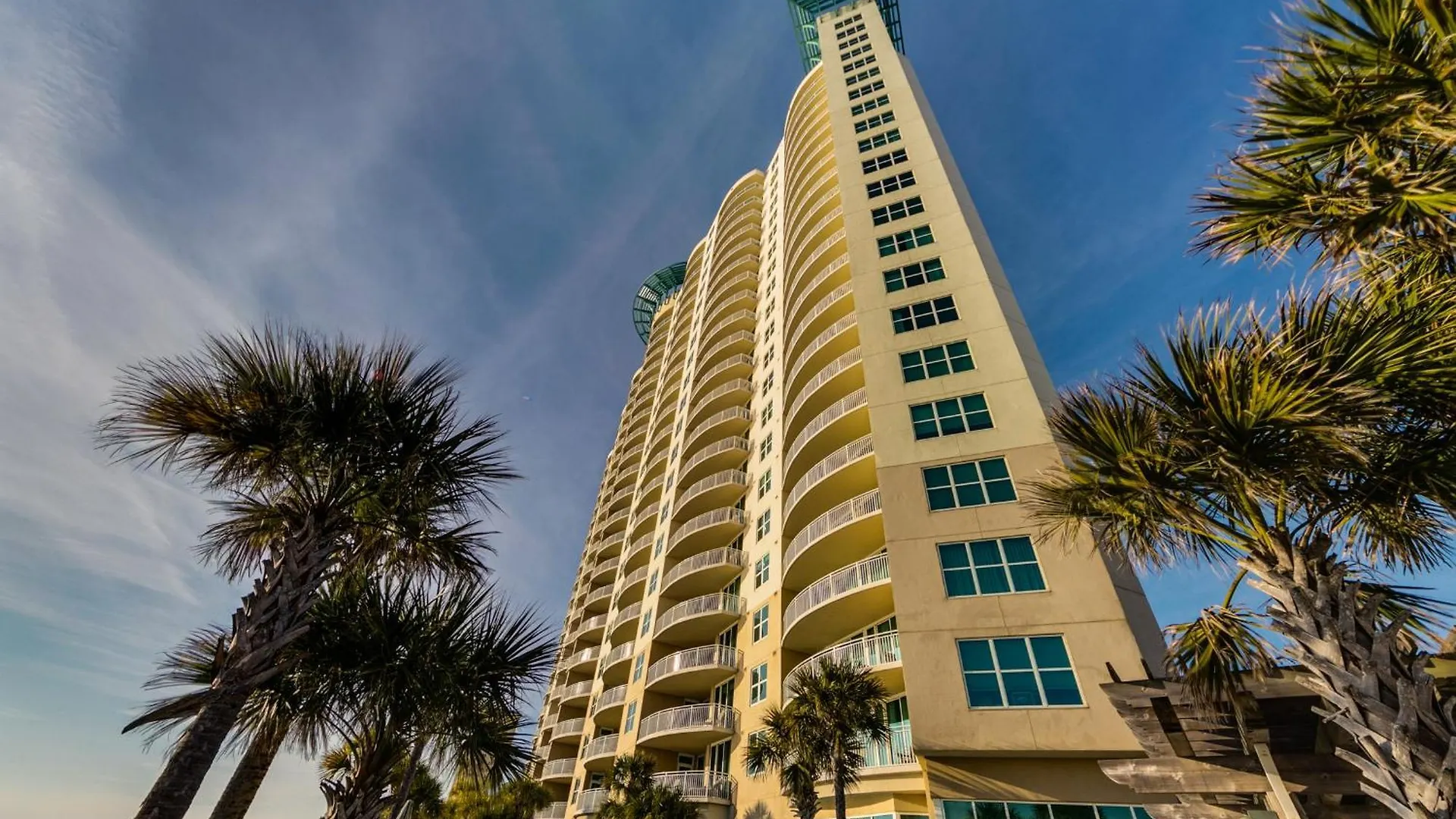 Aqua Resort 905 By Emerald Coast Retreats Panama City Beach Apartment