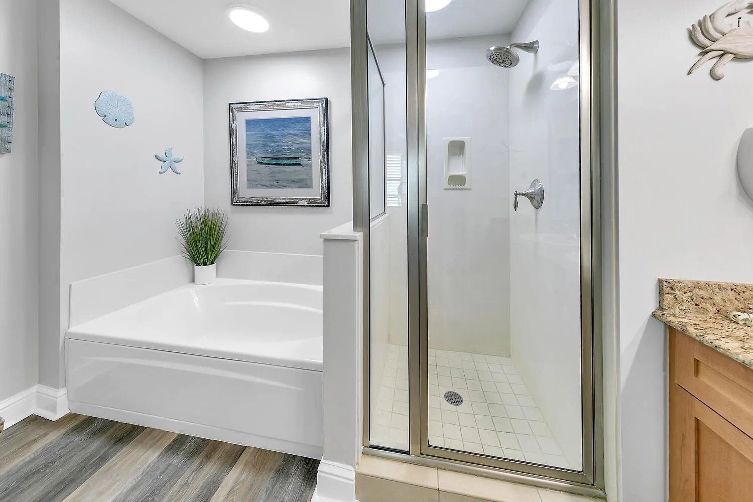 Aqua Resort 905 By Emerald Coast Retreats Panama City Beach Apartment