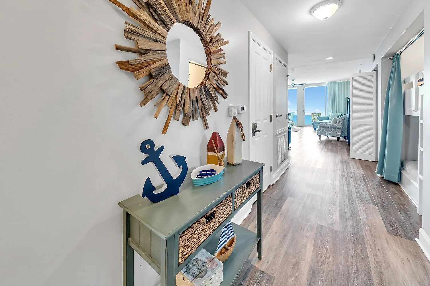 Aqua Resort 905 By Emerald Coast Retreats Panama City Beach