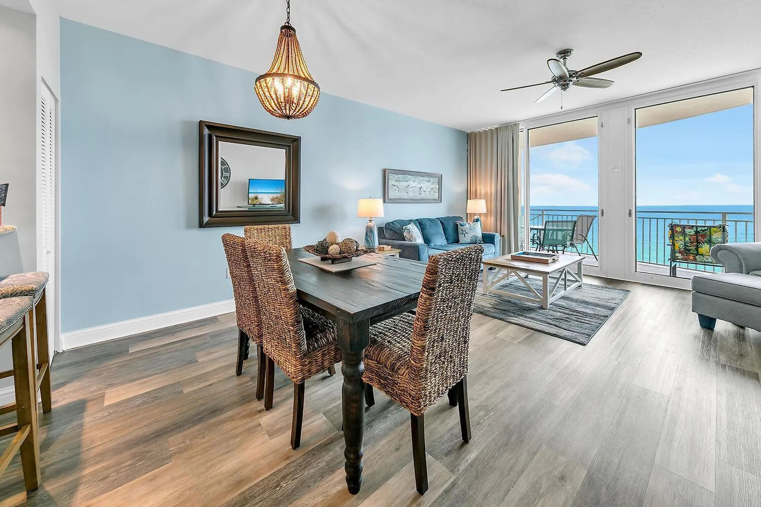 Apartment Aqua Resort 905 By Emerald Coast Retreats Panama City Beach